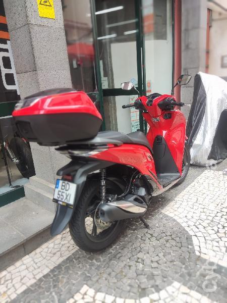 Honda 25 125 cc Scooter