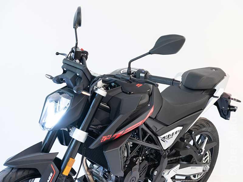 Outras 25 125 cc Sport, turismo