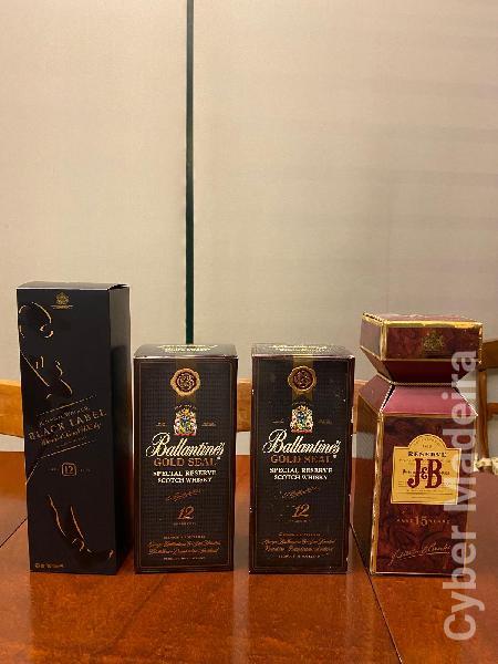 Garrafas de whisky de colecção