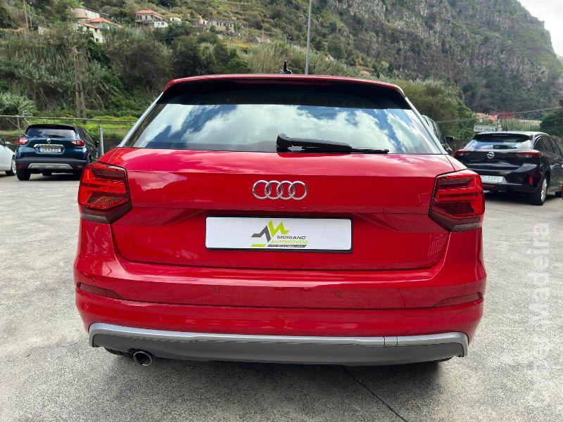 AUDI Q2 1600 Gasóleo