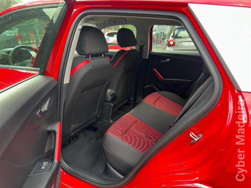 AUDI Q2 1600 Gasóleo