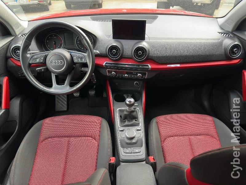 AUDI Q2 1600 Gasóleo