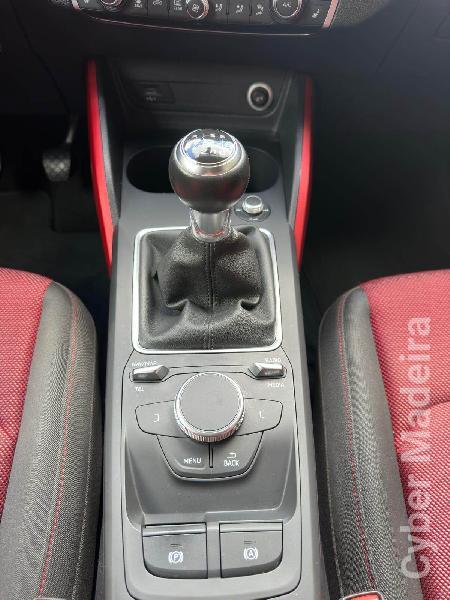 AUDI Q2 1600 Gasóleo