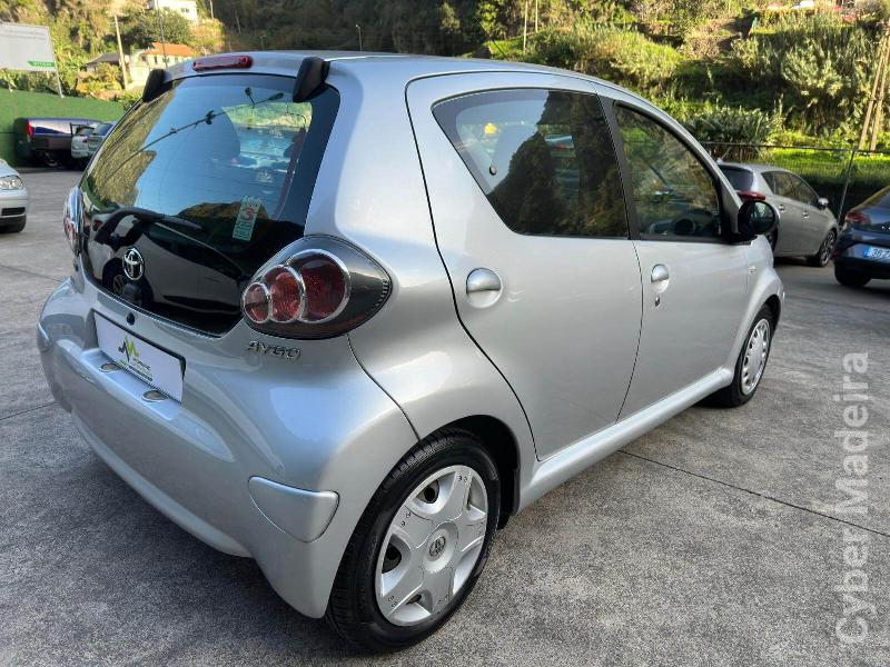 TOYOTA AYGO 1000 Gasolina
