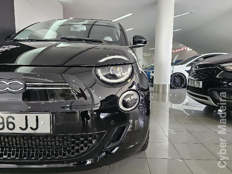 FIAT 500 E ICON ((( BATERIA PRÓPRIA ))) Eléctrico 