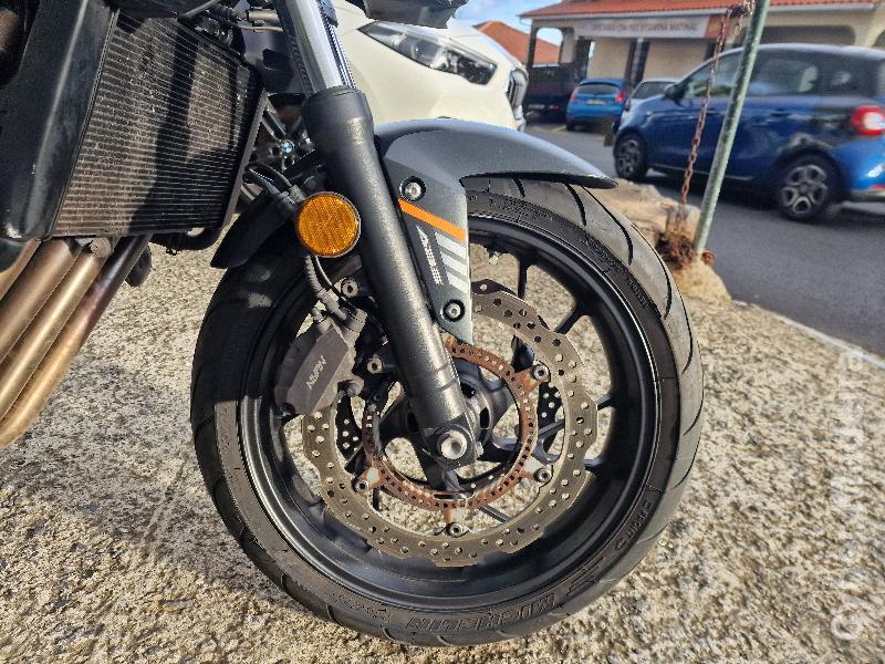 Honda 37 650 cc Sport, turismo