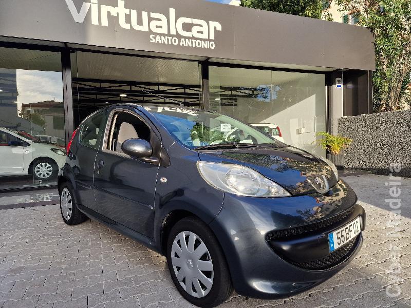 PEUGEOT 107 1.0CC Gasolina