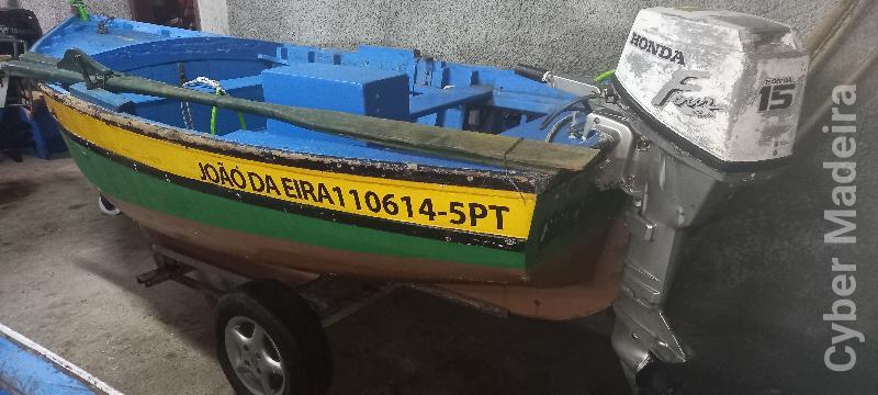 Canoa Madeira Barco Pesca. 1500€  e motor + 1500€. Total 3000€.