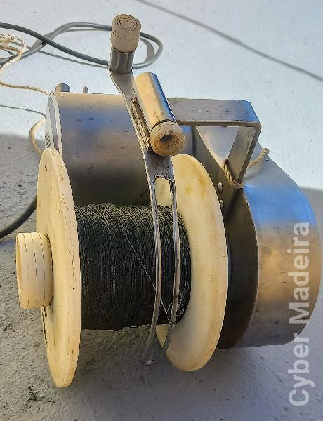 Carrete de pesca Elétrico
