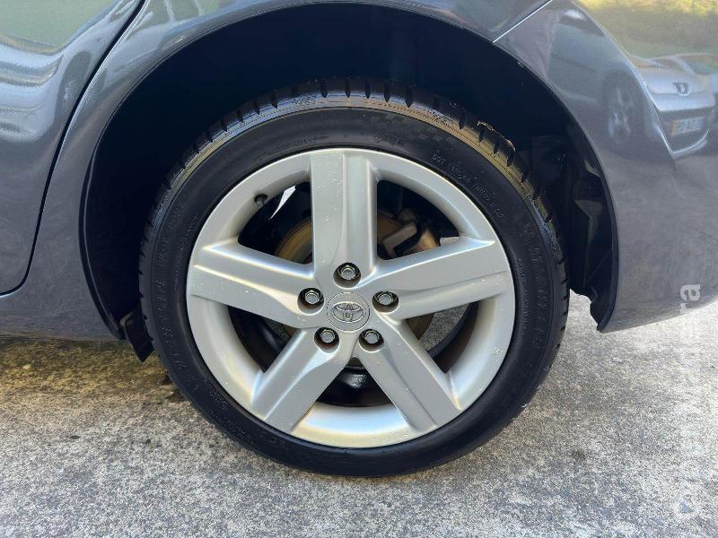 TOYOTA AURIS 1400 Gasóleo