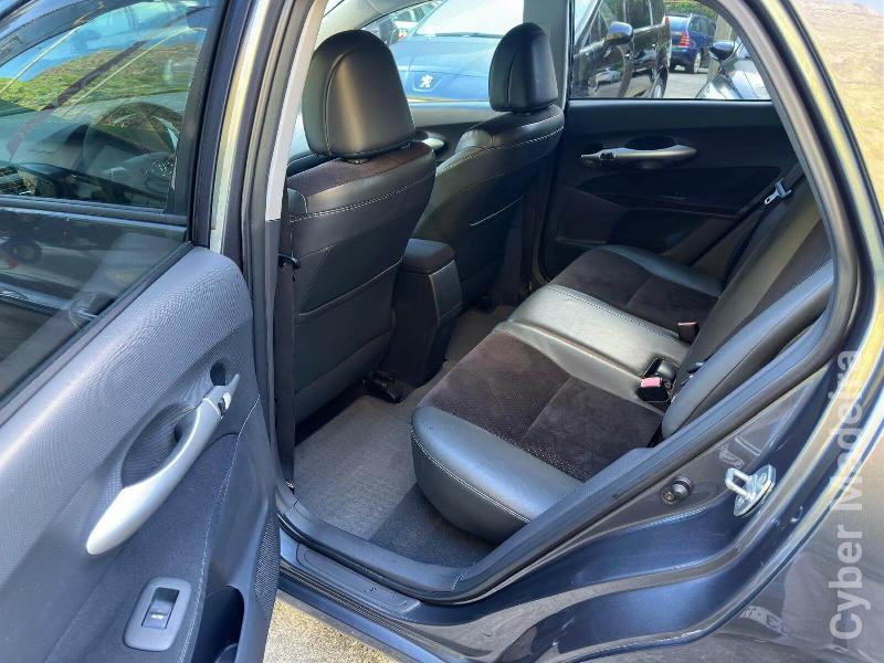 TOYOTA AURIS 1400 Gasóleo