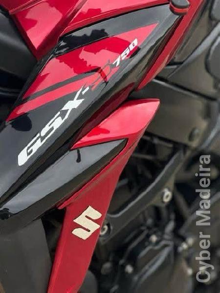 Suzuki 30 750 cc Sport, turismo