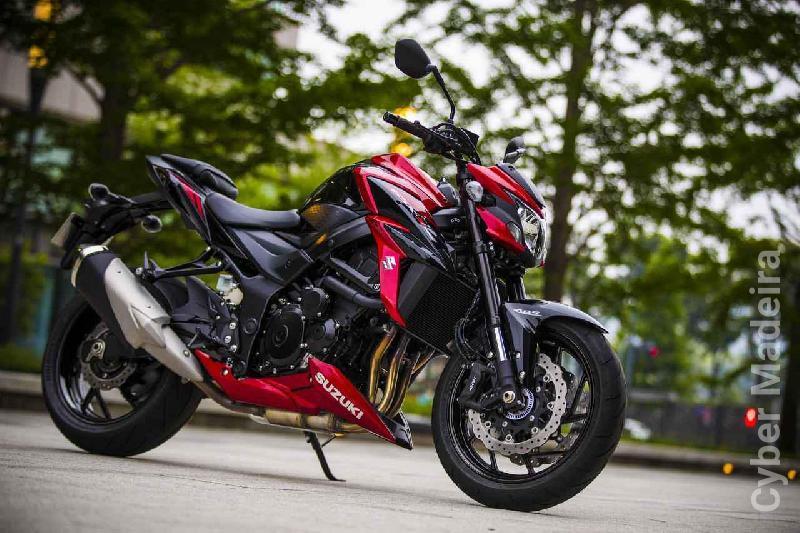 Suzuki 30 750 cc Sport, turismo