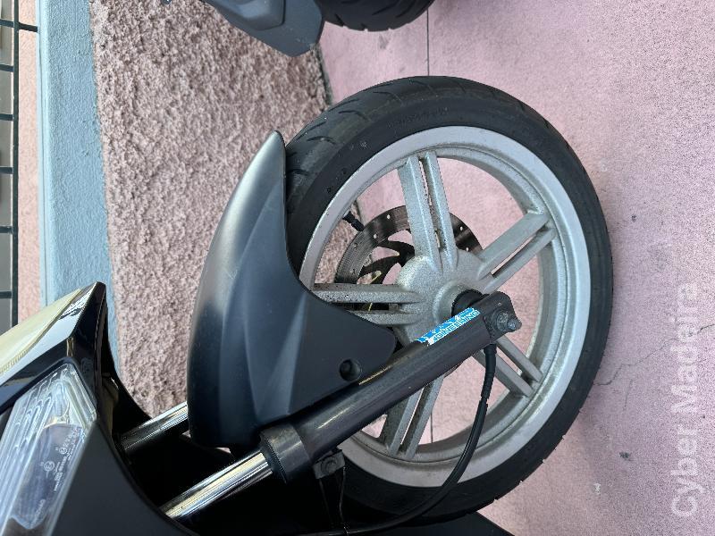 Kymco 25 125 cc Scooter