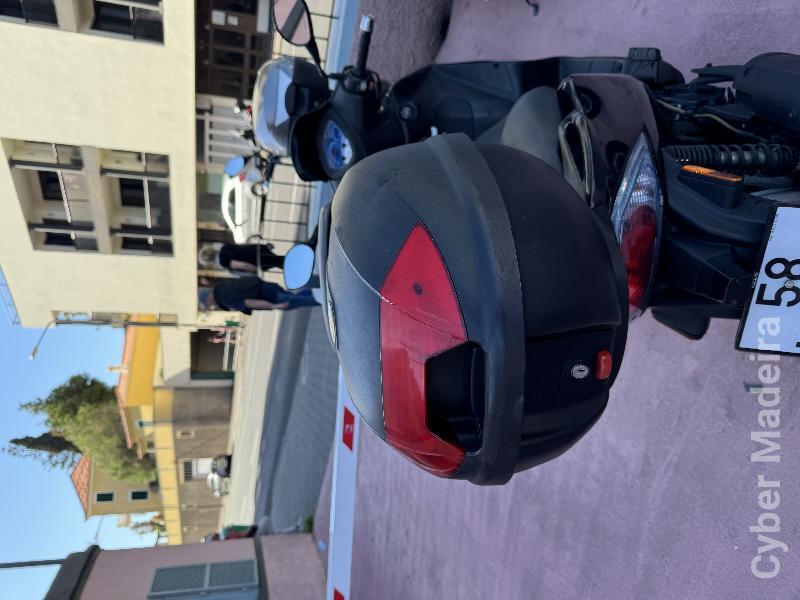 Kymco 25 125 cc Scooter