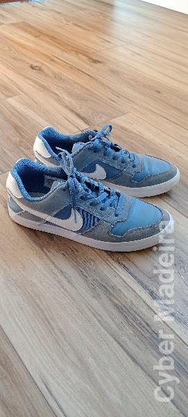 Sapatilhas Nike SB 42