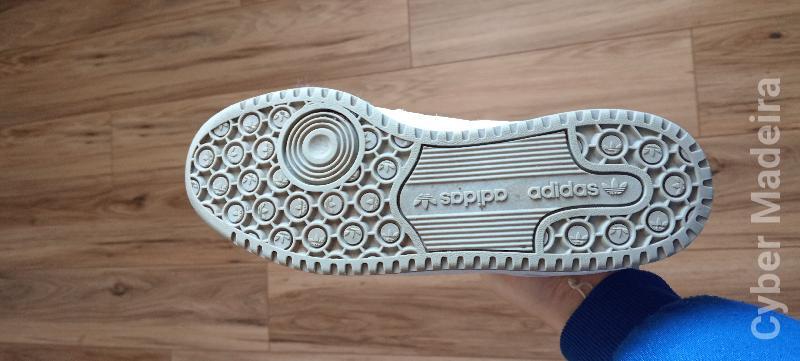 Sapatilhas Adidas Forum Mid  41