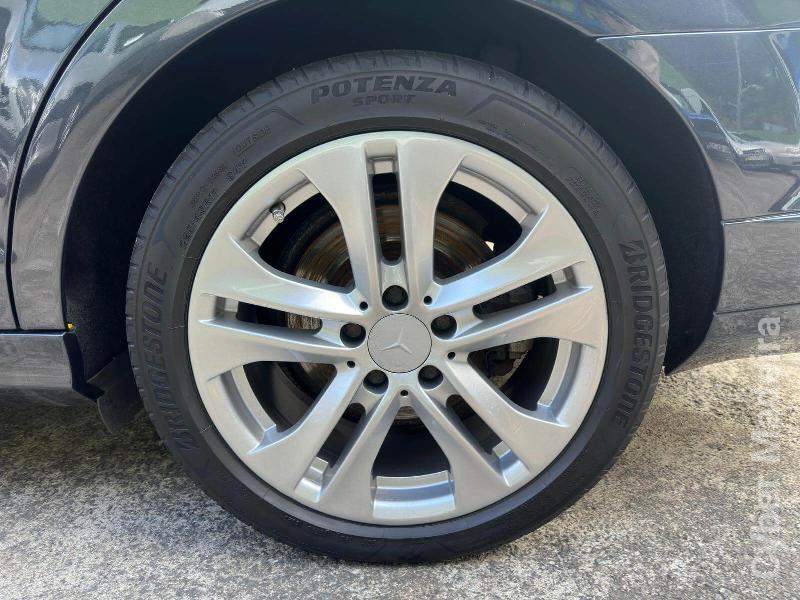 MERCEDES 220 1500 Gasóleo