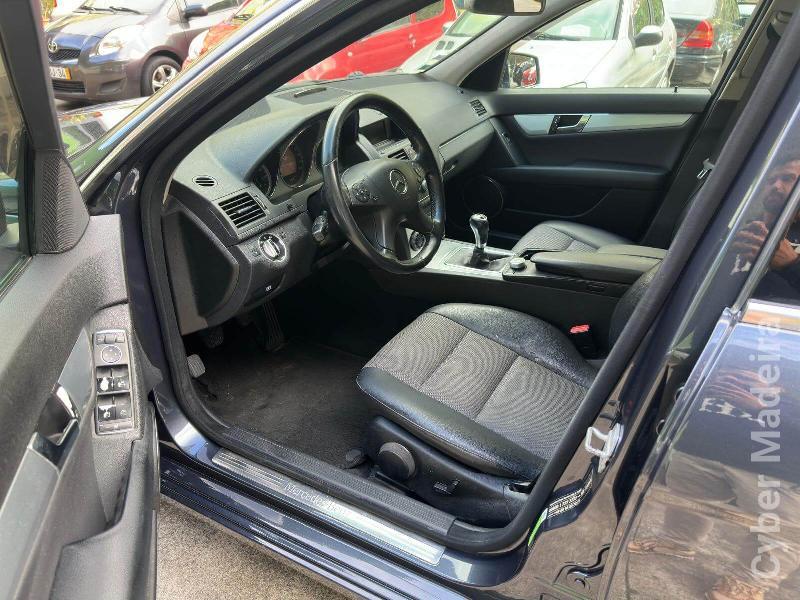 MERCEDES 220 1500 Gasóleo