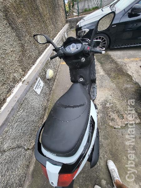 Sym 25 125 cc Scooter