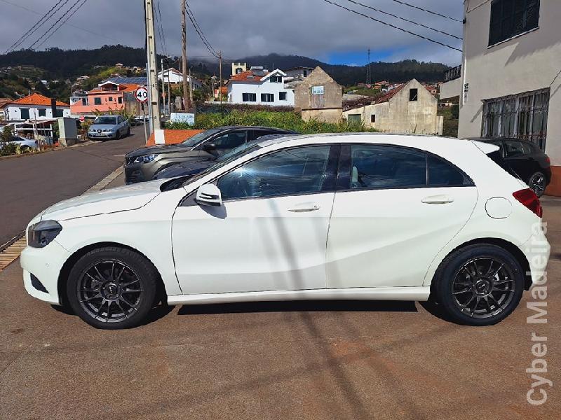 MERCEDES A 180D Gasóleo