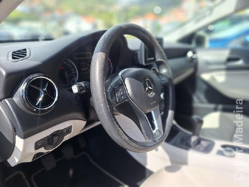 MERCEDES A 180D Gasóleo