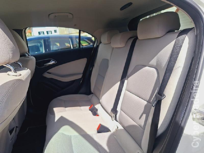 MERCEDES A 180D Gasóleo