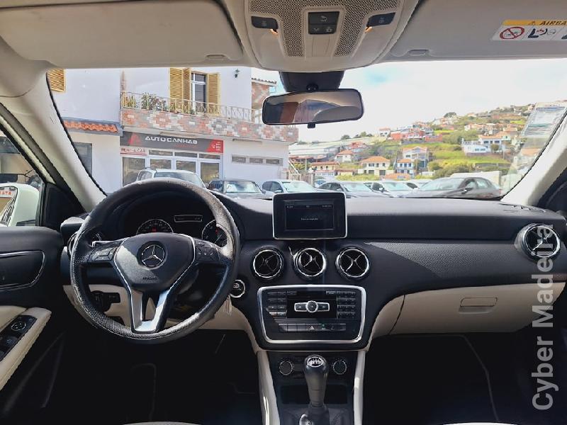 MERCEDES A 180D Gasóleo