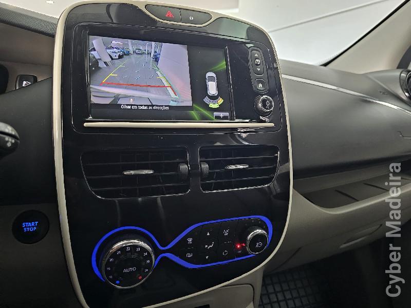 RENAULT ZOE INTENS ((( BATERIA PRÓPRIA ))) Eléctrico