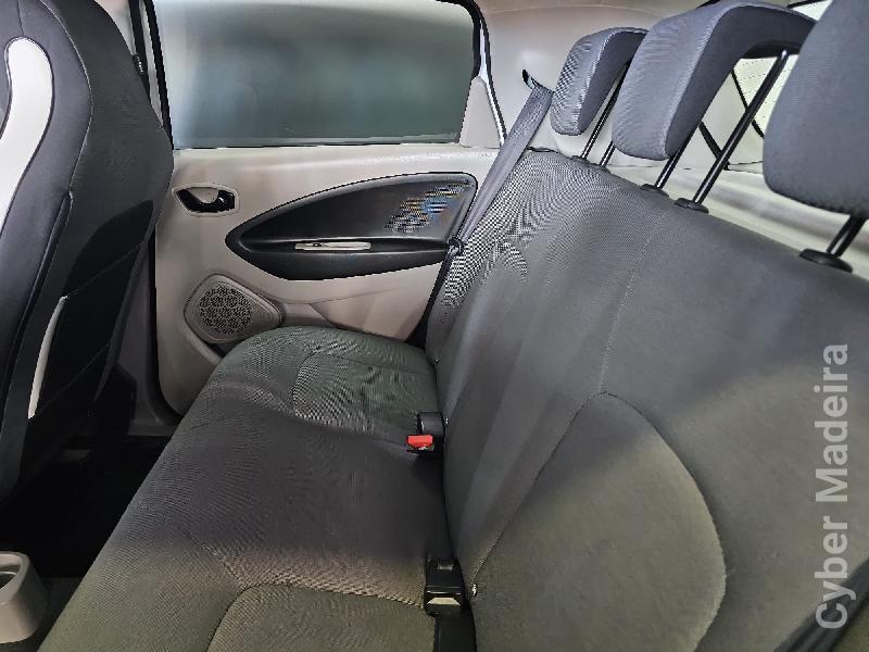 RENAULT ZOE INTENS ((( BATERIA PRÓPRIA ))) Eléctrico
