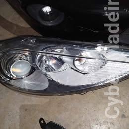 Farol Ford fiesta 2010.