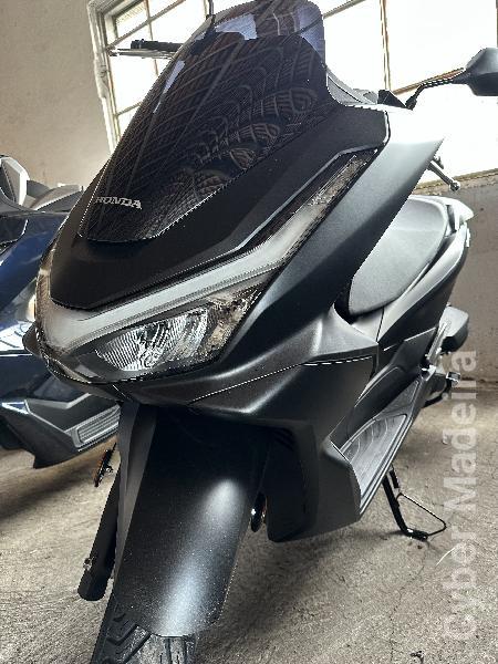 Honda 25 125 cc Scooter