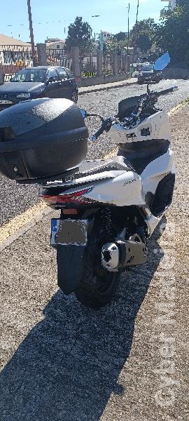 Honda 25 125 cc Scooter