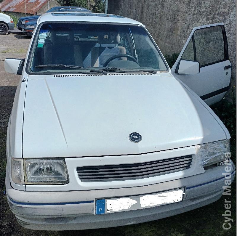 OPEL CORSA JOY 1.4 Gasolina