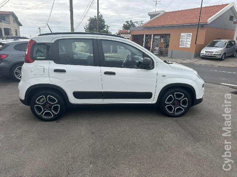 FIAT PANDA HIBRIDO  Híbrido
