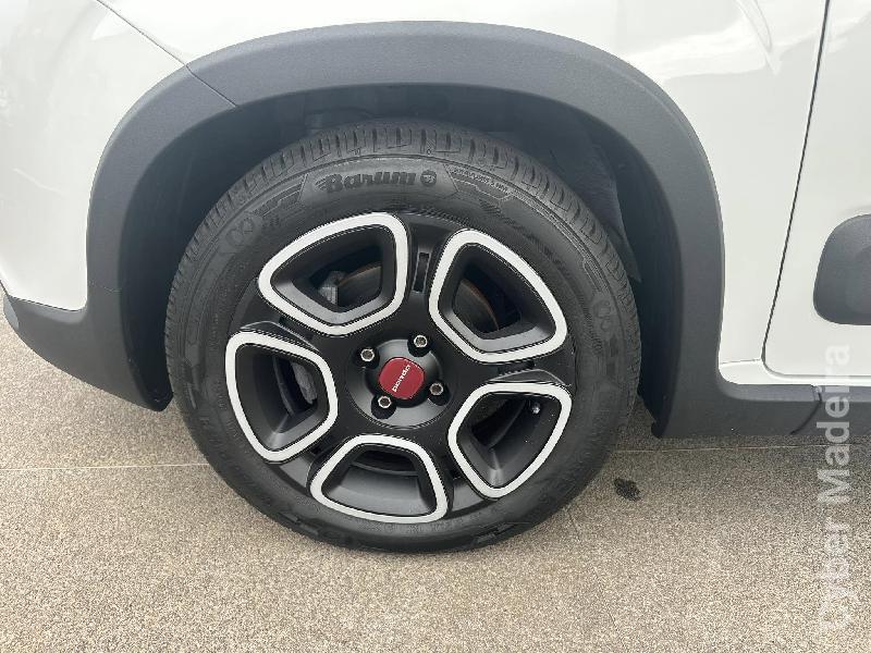 FIAT PANDA HIBRIDO  Híbrido