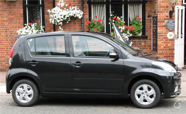 DAIHATSU SIRION 3 Gasolina