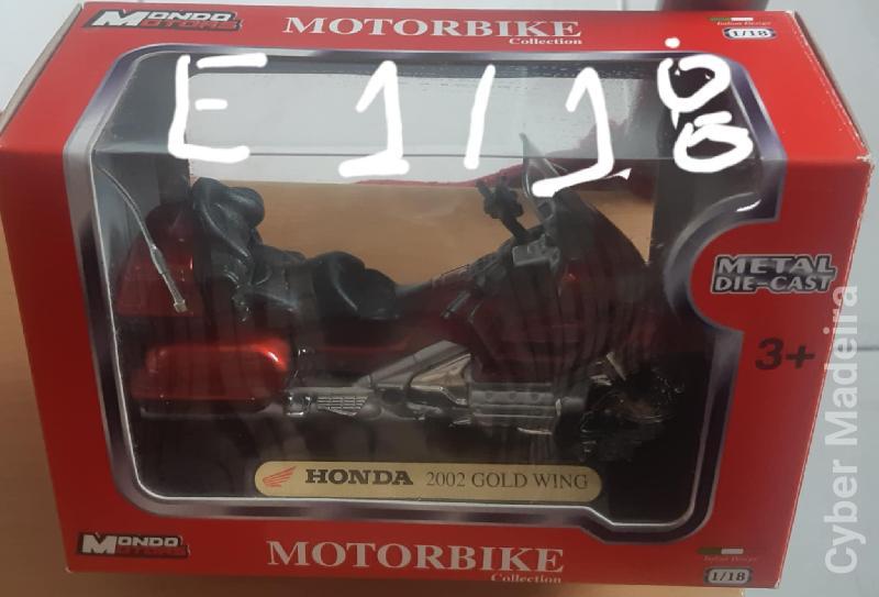 Miniaturas carros e motos