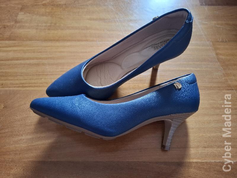 Sapatos 37