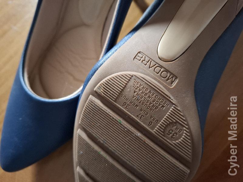 Sapatos 37