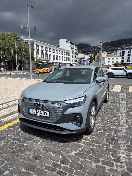 AUDI Q4 Elétrico Eléctrico 