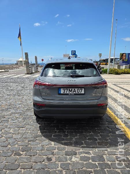 AUDI Q4 Elétrico Eléctrico 
