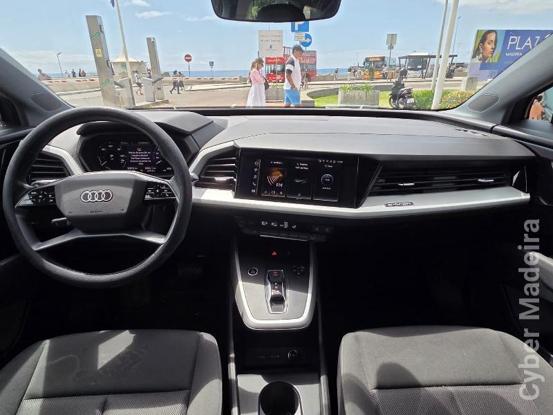 AUDI Q4 Elétrico Eléctrico 