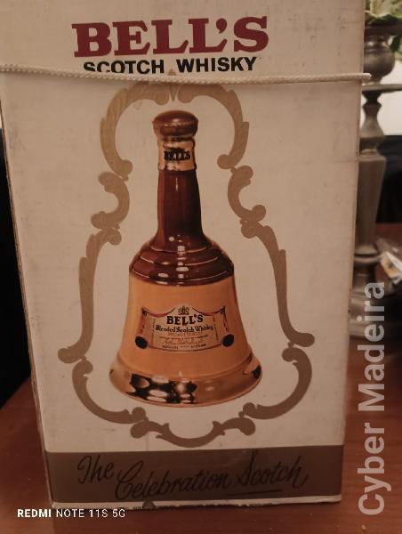 Garrafa de whisky Bell's 