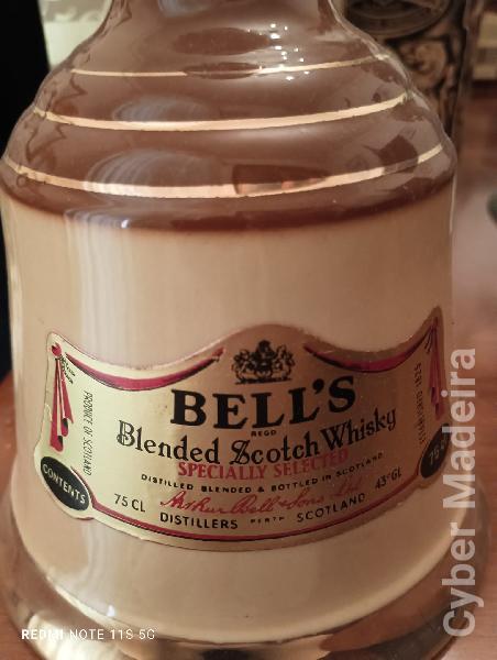 Garrafa de whisky Bell's 