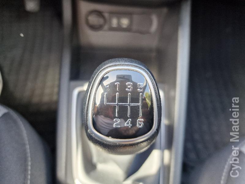 HYUNDAI I20 1.1 CRDI ACESS VAN 75cv C/IVA Gasóleo