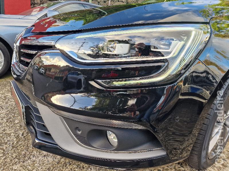 RENAULT MEGANE ST 1.5 BLUE DCI BOSE EDITION 115CV Gasóleo