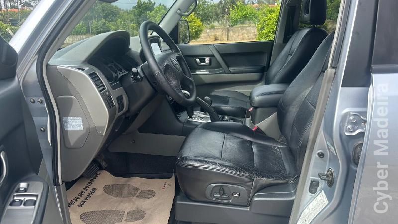 Mitsubishi Pajero 3.2 DI-D GLS BT+CA