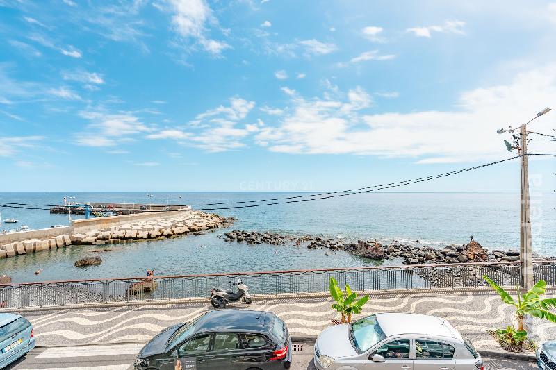 Negocios Outros Trespasse Paúl do Mar, Igreja
