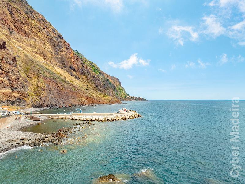 Negocios Outros Trespasse Paúl do Mar, Igreja